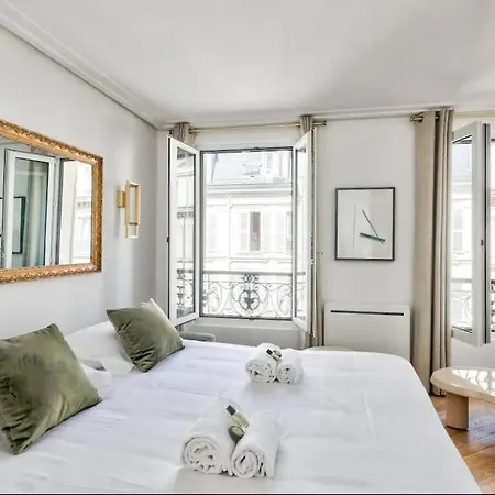 Appartement De Luxe Pres Des Champs Elysees Parigi Esterno foto